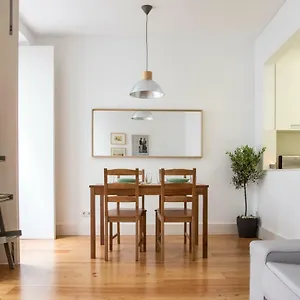 https://principe-real-apartment-lisbon-1200-244.hotels-lisbon-portugal.com